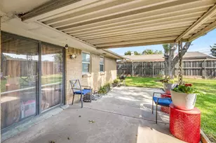 3750 Ridgeoak Way, Farmers Branch, TX 75244 - Photo 26