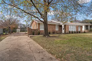 916 N 43rd St, Waco, TX 76710 - Photo 2