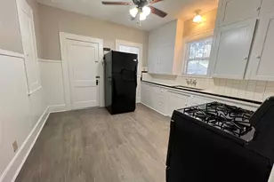 823 W Hickory St, Denton, TX 76201 - Photo 6