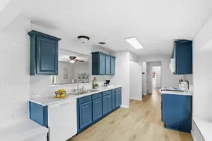 2212 Briardale Rd, Fort Worth, TX 76119 - Photo 8