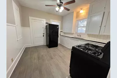 821 W Hickory Street, Denton, TX 76201 - Photo 6