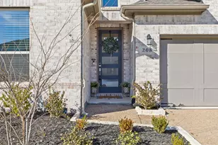 208 Castle Rock Dr, Melissa, TX 75454 - Photo 2