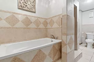 10015 Pensive Dr, Dallas, TX 75229 - Photo 32