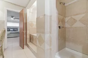 10015 Pensive Dr, Dallas, TX 75229 - Photo 34