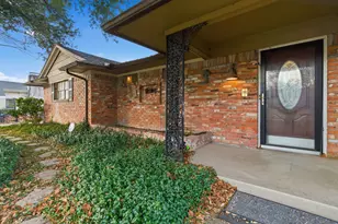 10015 Pensive Dr, Dallas, TX 75229 - Photo 6