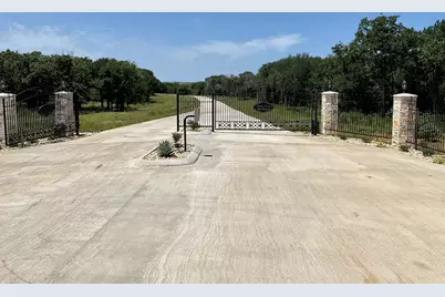 1657 Private Access 60200, Burleson, TX 76028 - Photo 1