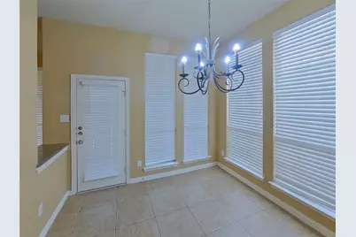 7729 Glencrest Drive, Sachse, TX 75048 - Photo 4