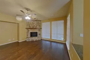 7729 Glencrest Dr, Sachse, TX 75048 - Photo 2
