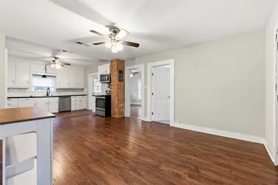 405 College Street, Cleburne, TX 76033 - Photo 8