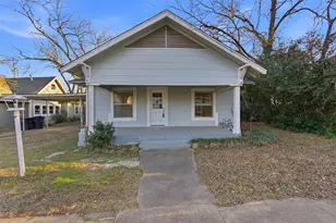 405 College St, Cleburne, TX 76033 - Photo 1