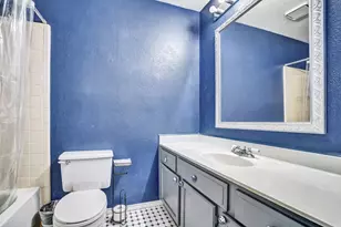 1606 Kingspoint Dr, Carrollton, TX 75007 - Photo 18