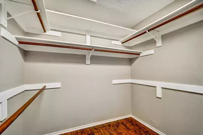 1606 Kingspoint Drive, Carrollton, TX 75007 - Photo 32