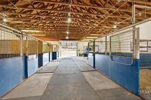 7154 E Fm 922, Valley View, TX 76272 - Photo 8