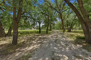 7154 E Fm 922, Valley View, TX 76272 - Photo 4