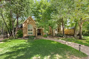 831 Simmons Ct, Southlake, TX 76092 - Photo 2