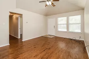 136 Stewart Bend Ct, Azle, TX 76020 - Photo 4