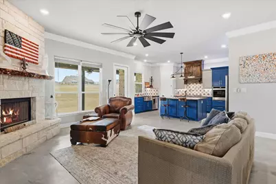 204 Martin Drive, Granbury, TX 76049 - Photo 6