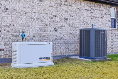 204 Martin Drive, Granbury, TX 76049 - Photo 38