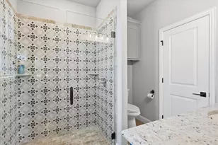 204 Martin Dr, Granbury, TX 76049 - Photo 32