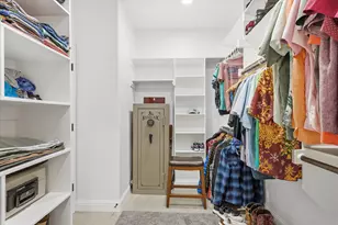 204 Martin Dr, Granbury, TX 76049 - Photo 24