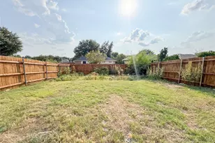 1602 Autumn Breeze Ln, Lewisville, TX 75077 - Photo 28
