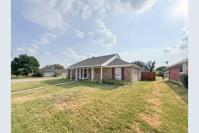 1602 Autumn Breeze Lane, Lewisville, TX 75077 - Photo 4