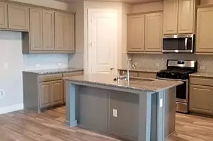 904 Estelle Dr, Euless, TX 76040 - Photo 2