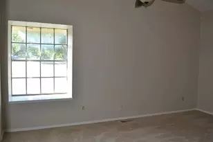 105 N Heights Dr, Crowley, TX 76036 - Photo 6