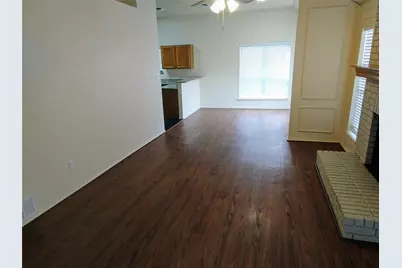 5704 Congressional Drive, Arlington, TX 76018 - Photo 4