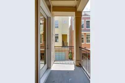 1366 Branchwood Place, Dallas, TX 75215 - Photo 12