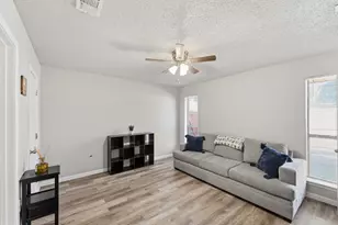 2306 Carol Good Ln, Carrollton, TX 75006 - Photo 12