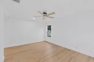 325 Wilton Dr, Greenville, TX 75401 - Photo 8