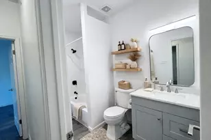 9600 Royal Ln, Dallas, TX 75243 - Photo 18