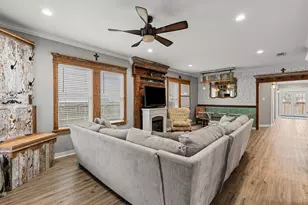 1815 S 12th St, Waco, TX 76706 - Photo 8