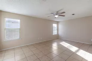 7928 Meadow Spring Ln, Fort Worth, TX 76120 - Photo 12
