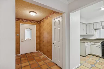 7824 Mahonia Drive, Fort Worth, TX 76133 - Photo 4