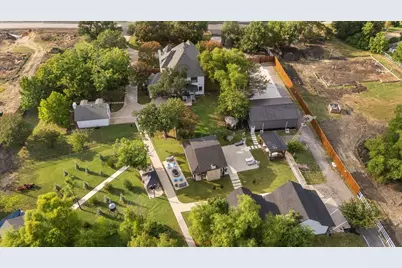 3706 Castle Drive, Rowlett, TX 75089 - Photo 4