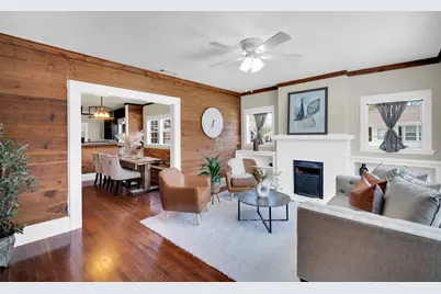 119 W University Avenue, Waxahachie, TX 75165 - Photo 2