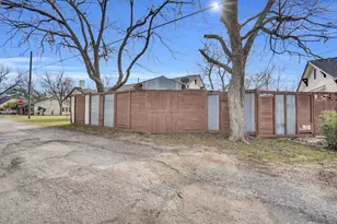 119 W University Ave, Waxahachie, TX 75165 - Photo 26