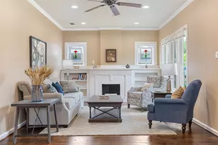 932 N Windomere Ave, Dallas, TX 75208 - Photo 2