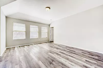 1942 Castaway Drive, Dallas, TX 75051 - Photo 4