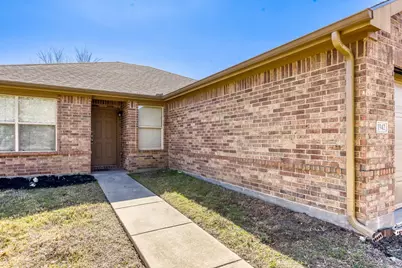 1942 Castaway Drive, Dallas, TX 75051 - Photo 2