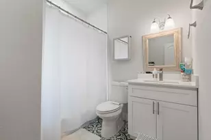 226 W Willingham St, Cleburne, TX 76033 - Photo 10