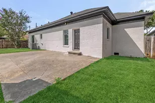 700 N Church St, Decatur, TX 76234 - Photo 2