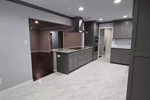 509 Royal Valley Rd, Grand Prairie, TX 75052 - Photo 2