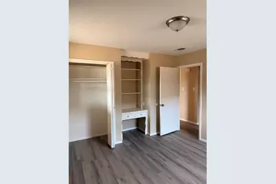 7605 Pinehurst Drive W, Fort Worth, TX 76134 - Photo 12