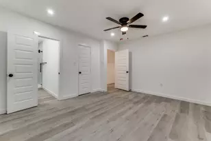 3242 Pine St, Dallas, TX 75215 - Photo 20