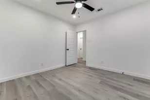 3242 Pine St, Dallas, TX 75215 - Photo 14