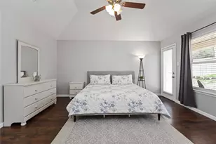 425 Kelley Ct, Fort Worth, TX 76120 - Photo 14