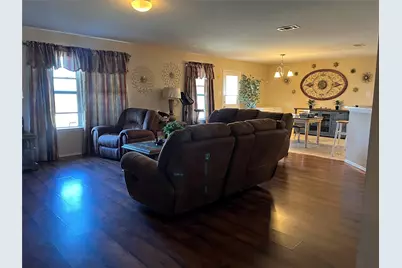 501 Hearthstone Drive, Lancaster, TX 75146 - Photo 4